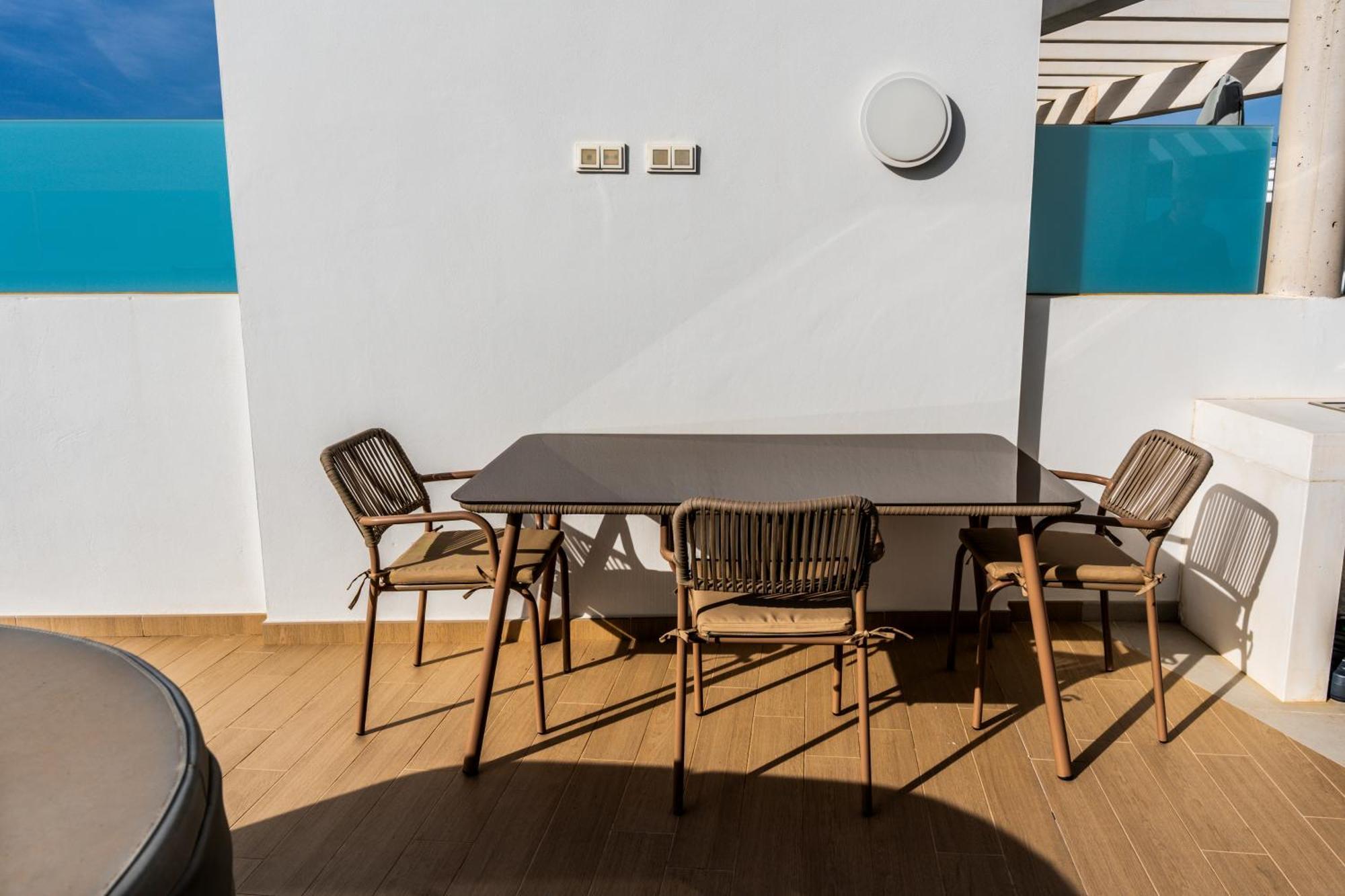 Panoramic Seaview Penthouse The Wave Apartment ฟูเอนฮิโรลา ภายนอก รูปภาพ